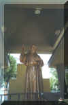 Padre Pio 1.jpg (81934 bytes)